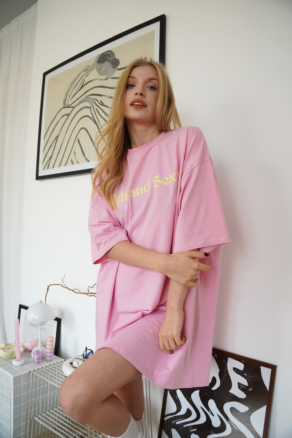 ФУТБОЛКА ДЛЯ СНУ "RICH AND SEXY"